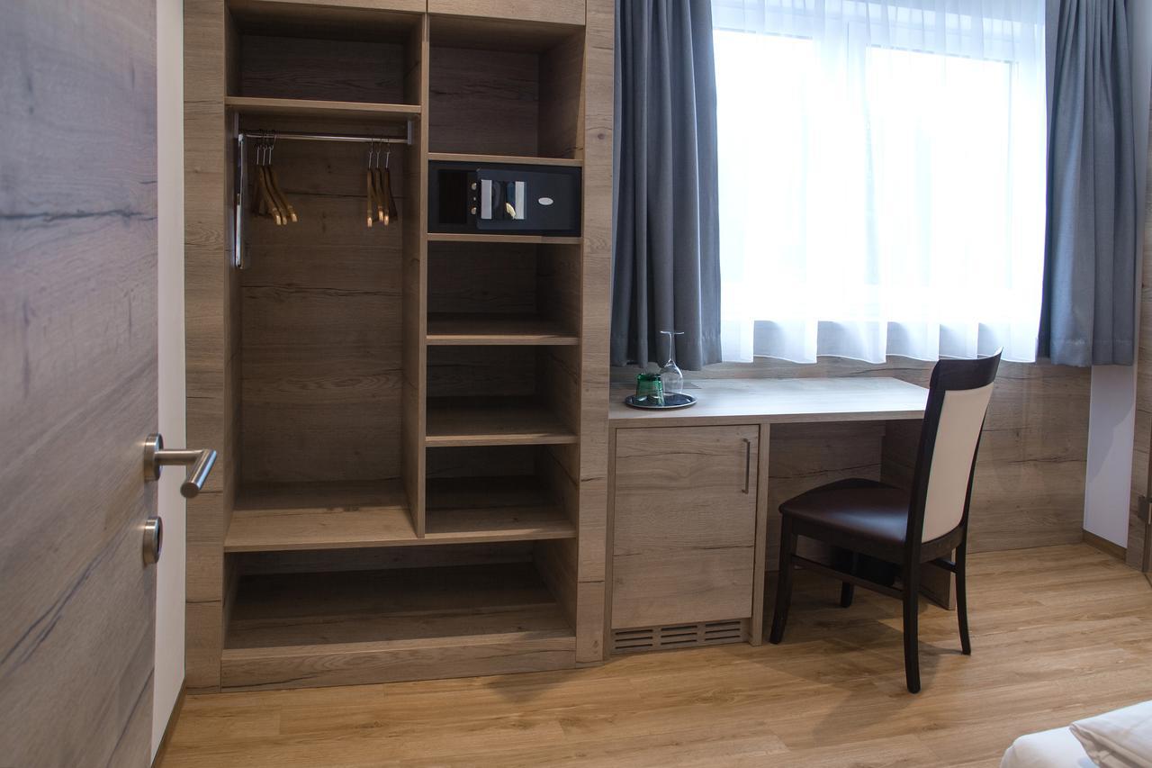 Patrix Hotel, Restaurant, Bar Frankenburg am Hausruck ภายนอก รูปภาพ